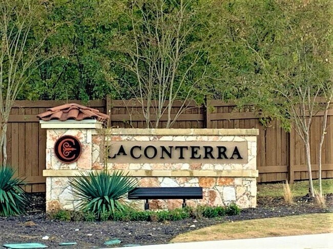 Foto del edificio - 213 Rocroi Drive, Georgetown, TX 78626 - 3...