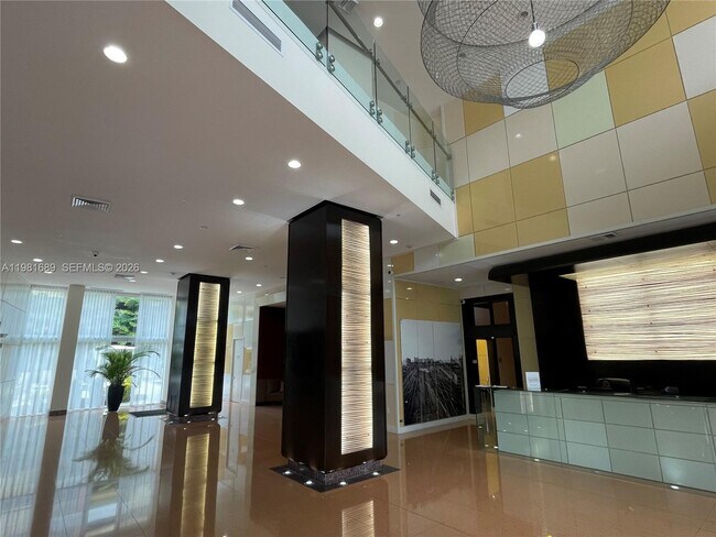 Foto del edificio - 2775 NE 187th St