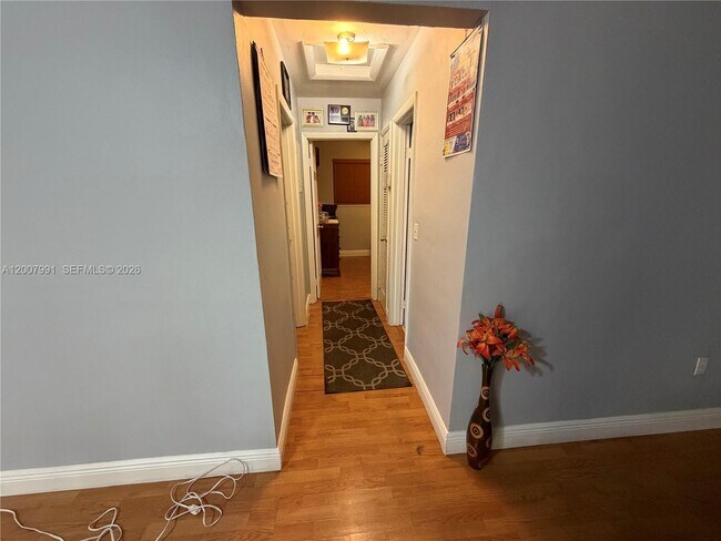 Foto del edificio - 1160 NW 77th Way