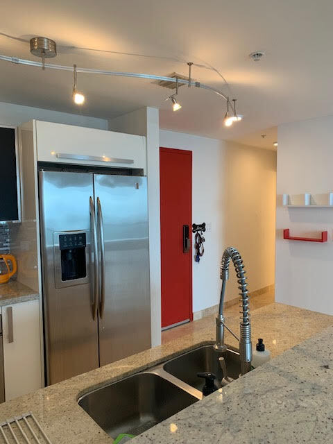 Foto del edificio - 601 NE 36th St