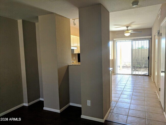 Foto del edificio - 4608 W Maryland Ave