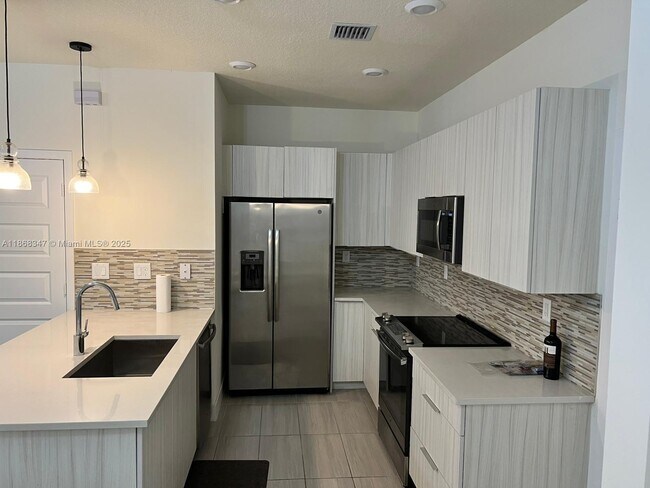 Foto del edificio - 8332 NW 51st Terrace