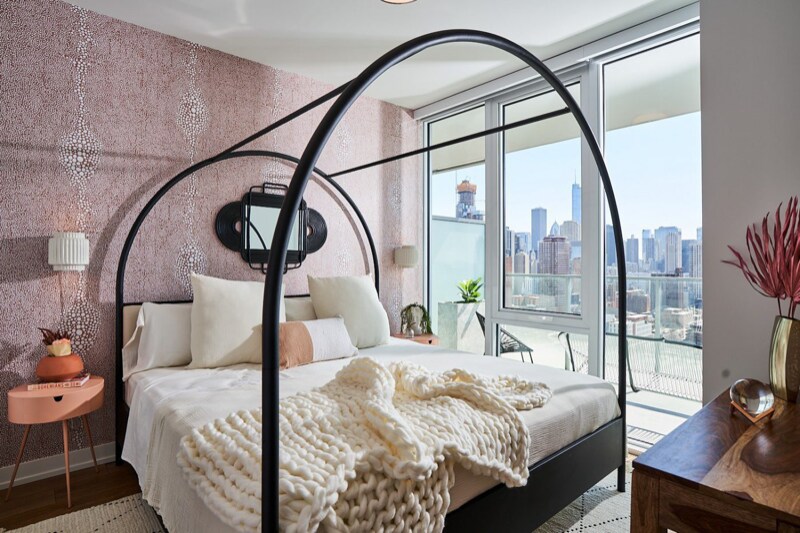 Foto principal - 363 W Hill St