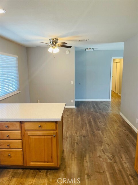 Foto del edificio - 15772 Plymouth Ln