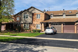 Building Photo - 985 West Ct