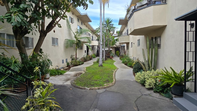 Photo - 12015 Lamanda St Apartment