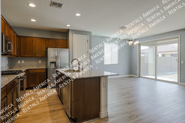 Building Photo - 4217 W Winston Dr