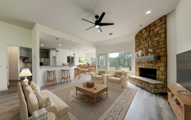 Foto del edificio - 913 Long Meadow