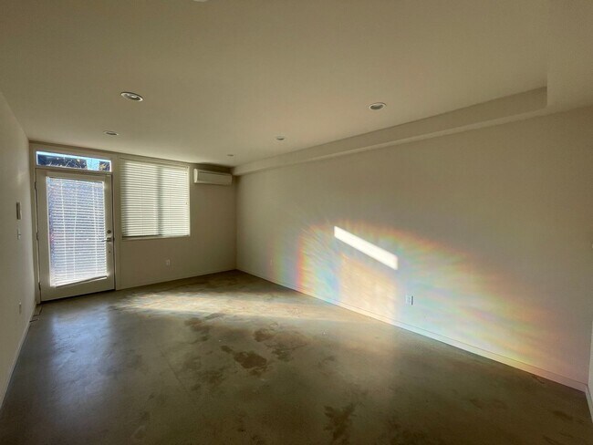 Building Photo - Enjoy this 2017 construction with 3B/2B