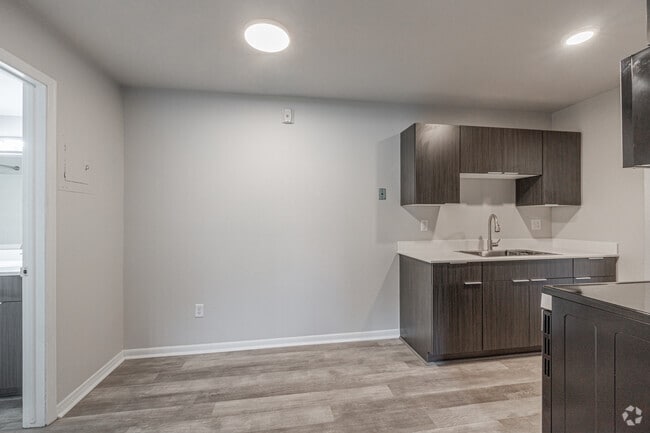 1BR, 1BA - 500SF - Dining Room - Walden Woods (Walden Caddis, LLC)