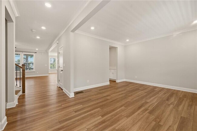 Foto del edificio - 4468 Oakden Pl