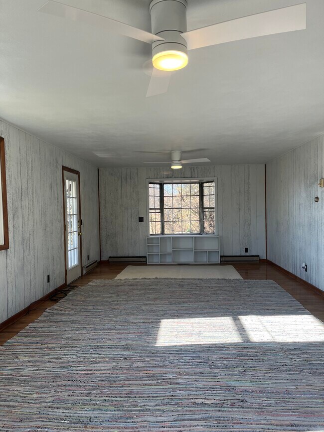 Building Photo - 1169 Township Rd 198