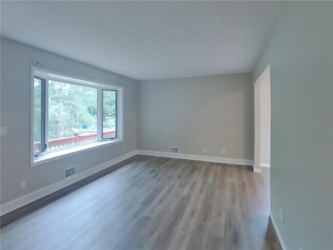Foto del edificio - 4512 Montgomery Rd