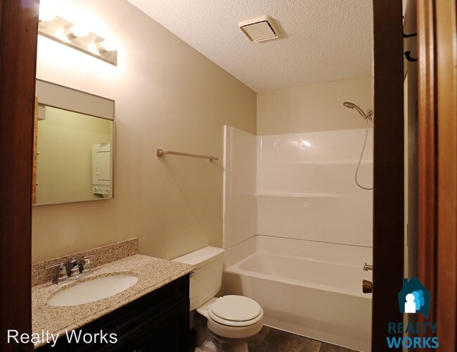 Building Photo - 241 N 35th St