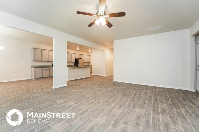 Foto del edificio - 3811 River Rock Rd