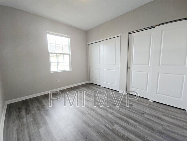 Foto del edificio - 892 Taylor Station Rd