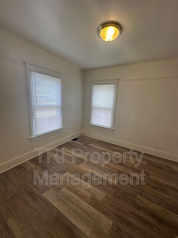 Foto del edificio - 2028 7th Ave