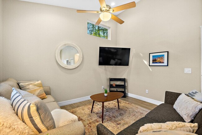 Foto del edificio - 104 Cedar St