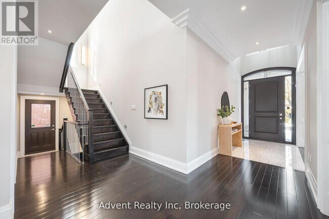 Photo du bâtiment - 141 Connaught Ave