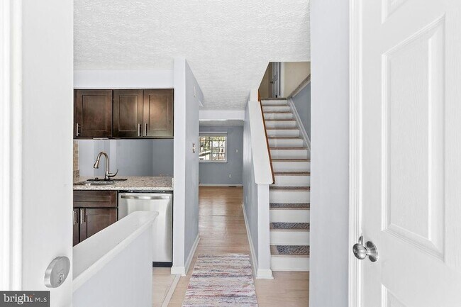 Foto del edificio - 8094 Grandview Ct