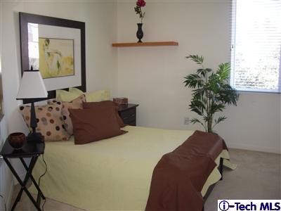 Building Photo - 160 S Hudson Ave