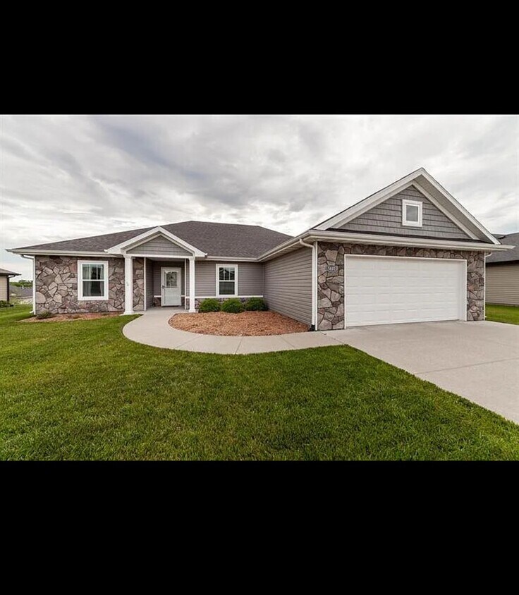 Foto principal - 5610 Abercorn Dr