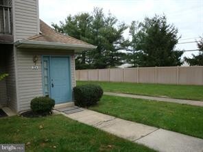 Building Photo - 704 Briarwood Ct