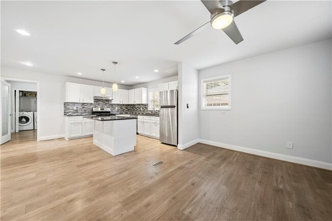 Building Photo - 2653 Tilson Rd