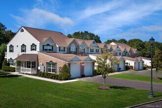 Building Photo - 124 Pineview Ln