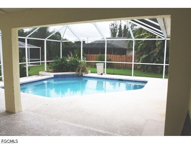Foto del edificio - 2114 SW 39th St
