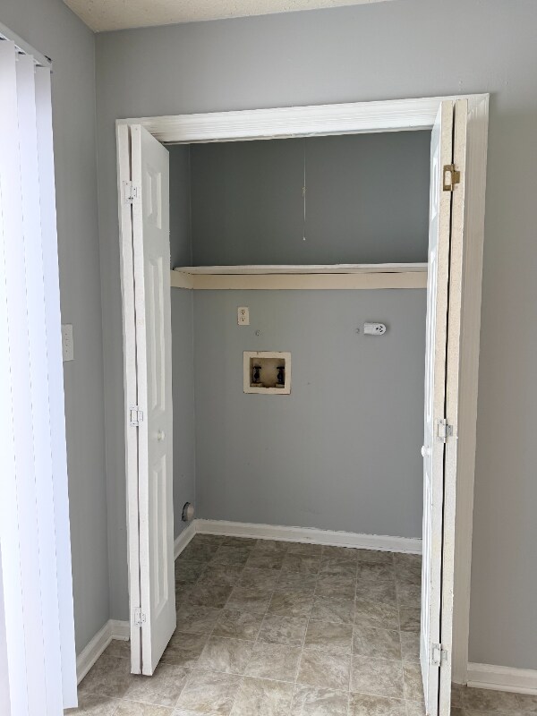 Building Photo - 15 Ferguson Dr