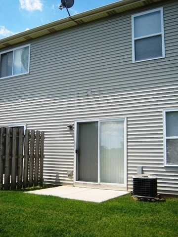 Building Photo - 332 Tower Dr