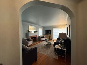 Building Photo - 203 Seaview Ave