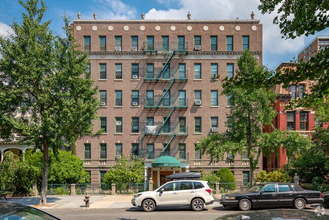 Building Photo - 295 Washington Ave