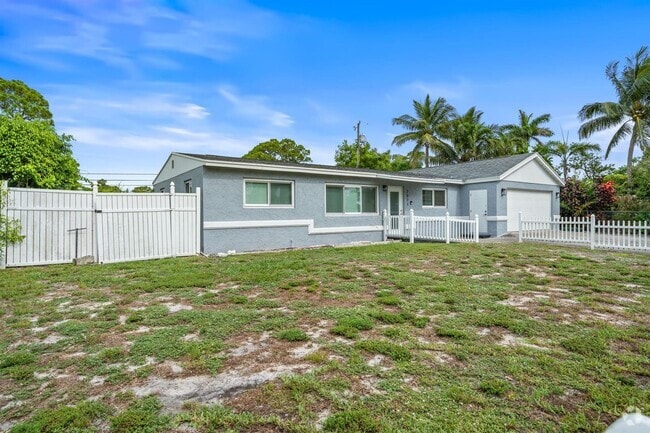 Building Photo - 2071 W Carrol Cir