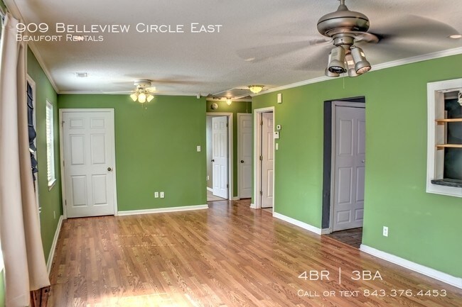 Building Photo - 909 Belleview Circle East