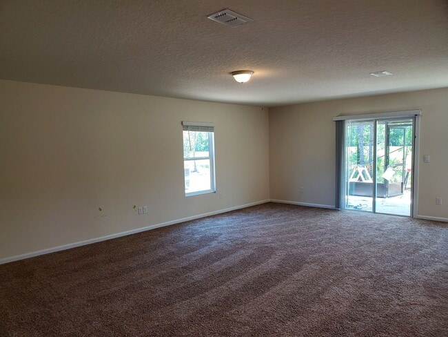 Building Photo - Welcome to this beautiful 3-bedroom, 2-bat...