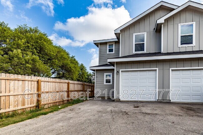 Foto del edificio - 7356 Misty Ridge Dr