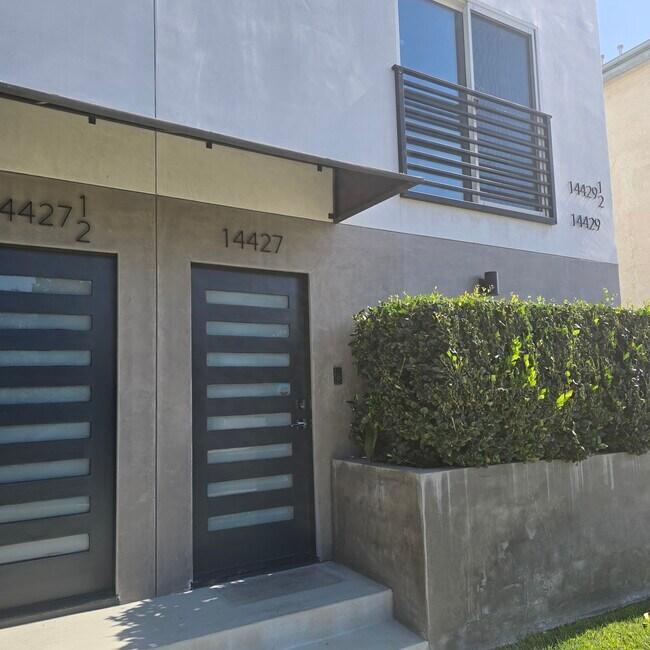 Foto del edificio - 14427 Tiara St