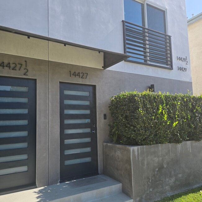 Building Photo - 14427 Tiara St