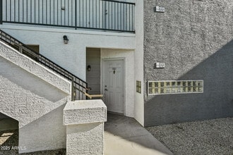Building Photo - 3065 N 67th Ave