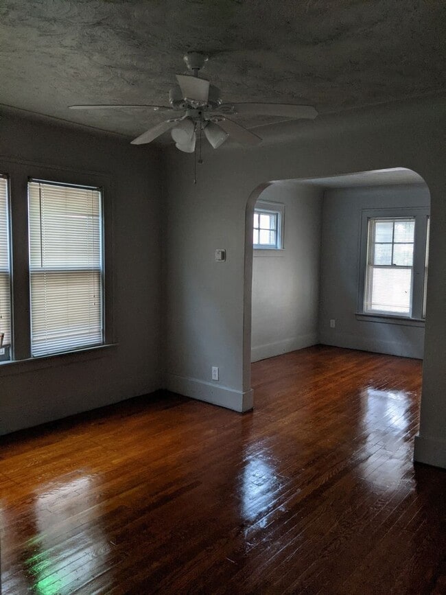 Foto del edificio - 2195 Springle St