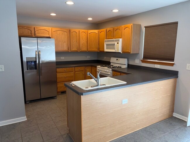 Building Photo - 14638 Patriot Square Dr W