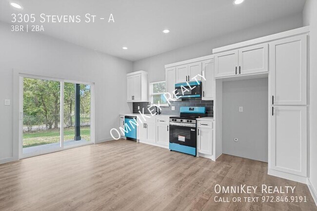 Building Photo - 3305 Stevens St