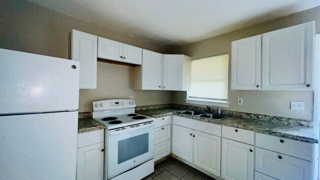 Foto del edificio - 1595 Carlisle St NW