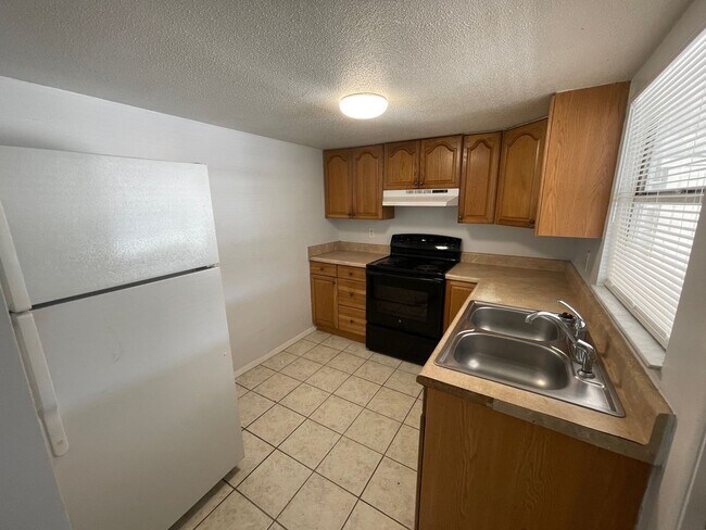 Building Photo - 2216 Flamingo Blvd