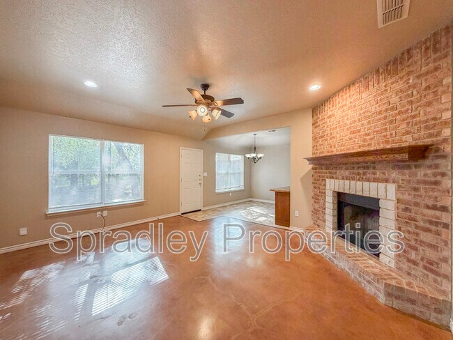 Building Photo - 3653 Jenny Slipper Dr