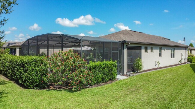 Foto del edificio - 588 Cantabria Dr