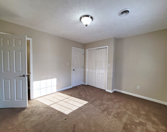 Foto del edificio - 316 Jones Ln