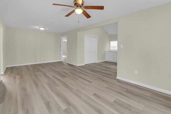 Building Photo - 511 Williams Ave